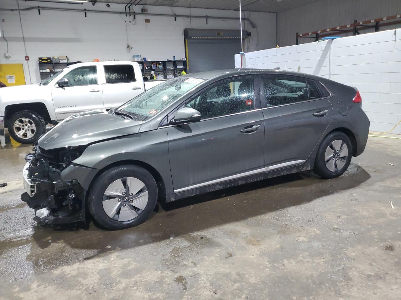 KMHC75LC5NU276195 HYUNDAI IONIQ SE 2022