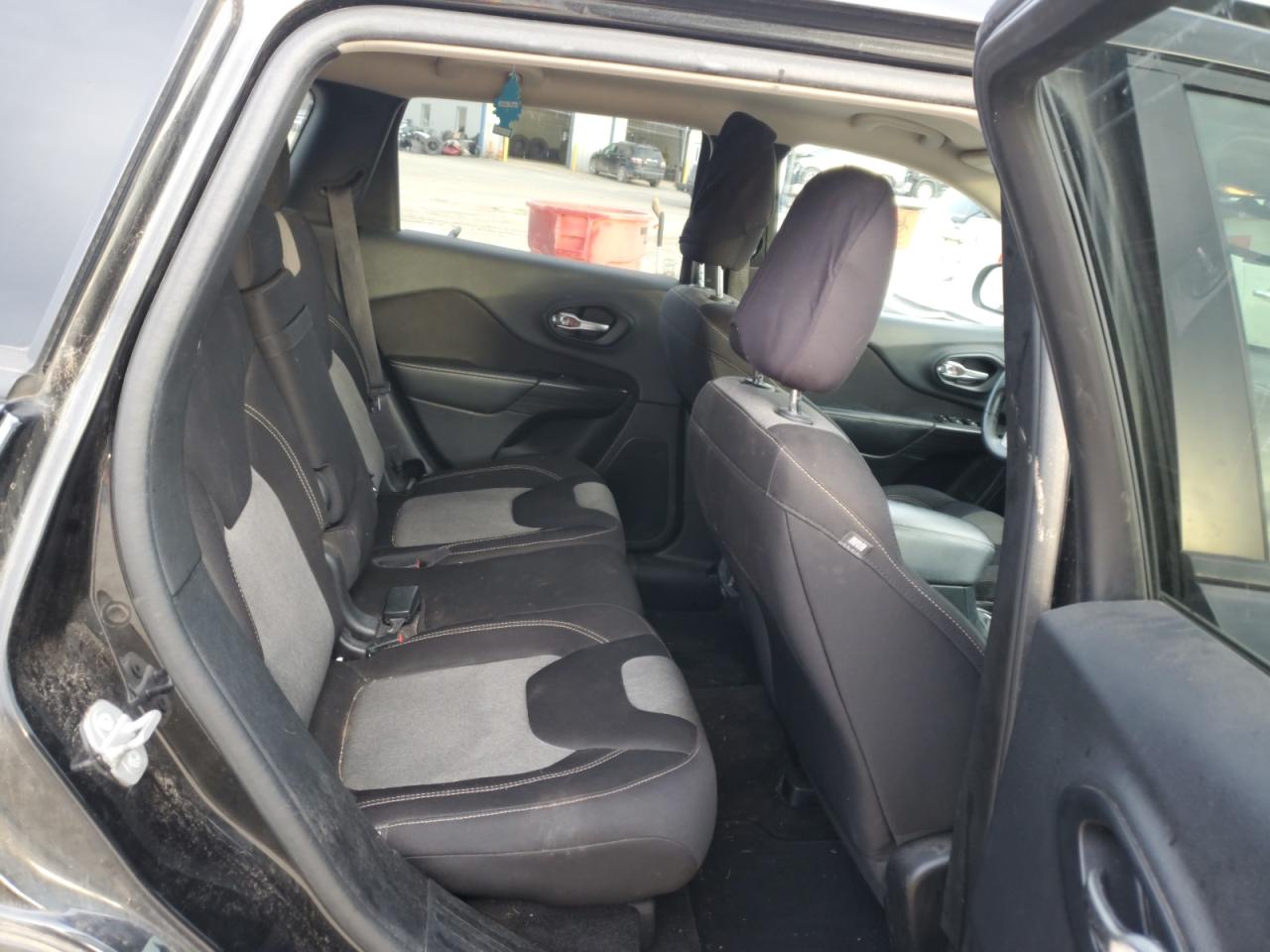 JEEP GRAND CHEROKEE SPORT