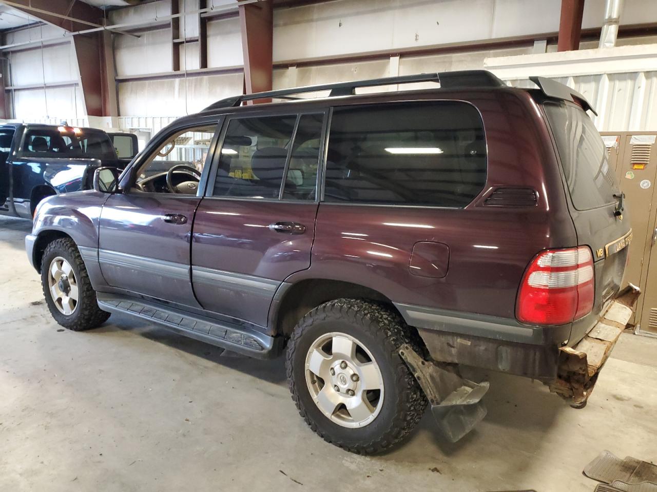 Lot #3056521362 2004 TOYOTA LAND CRUIS