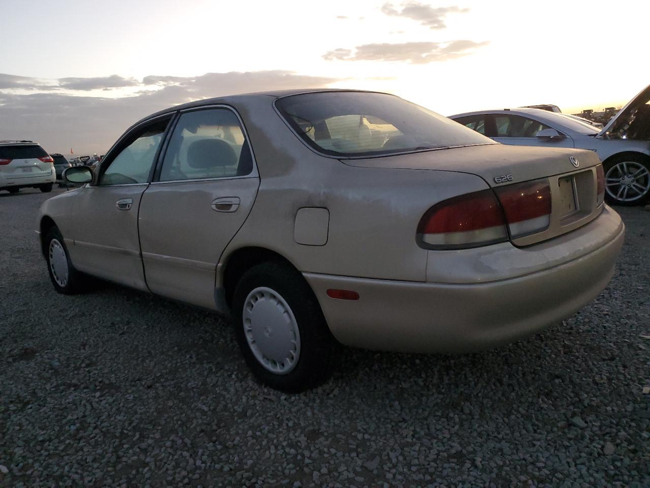 Lot #3051732115 1994 MAZDA 626 DX/LX