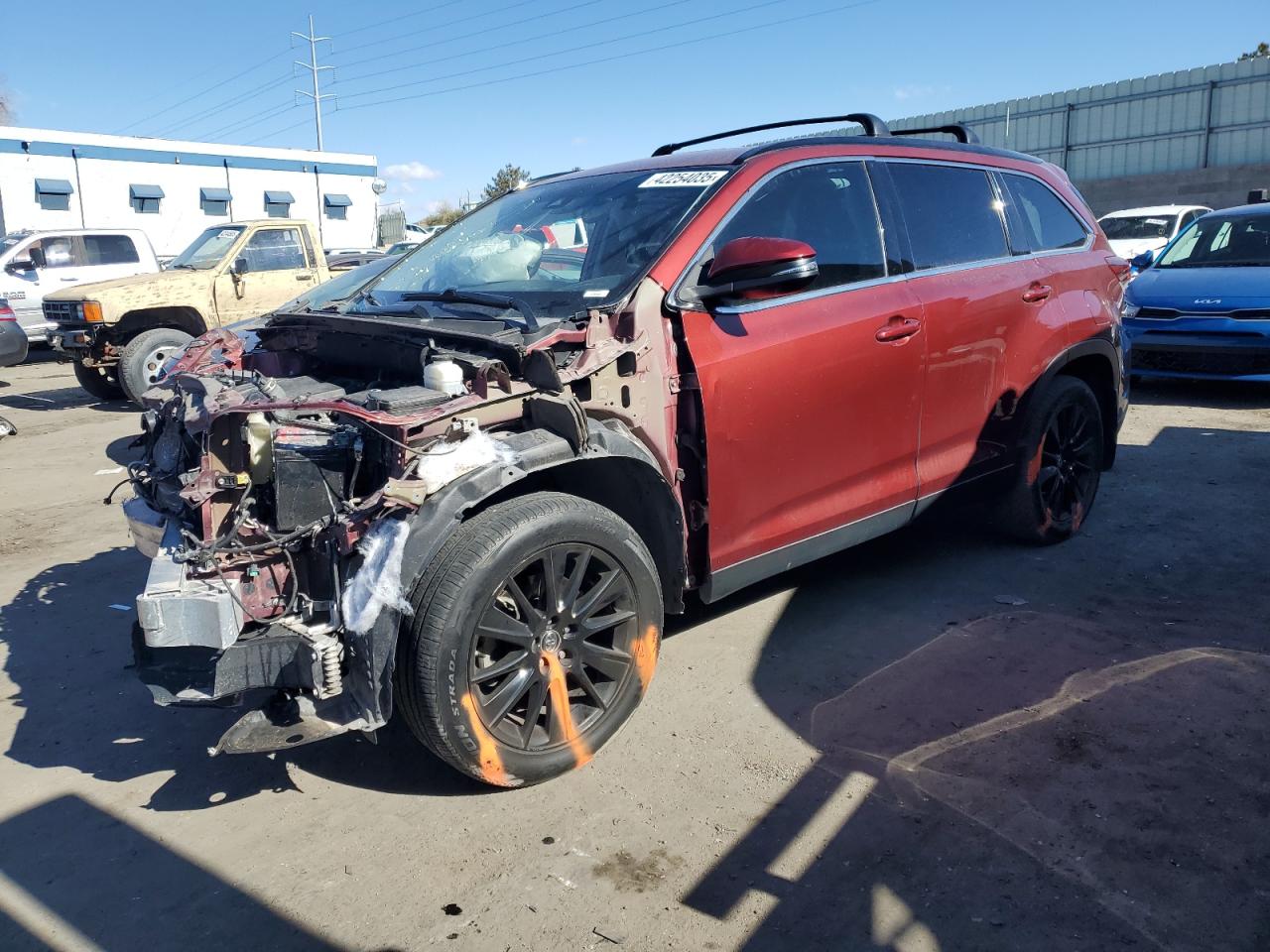 5TDJZRFH8KS600423 TOYOTA HIGHLANDER 2019