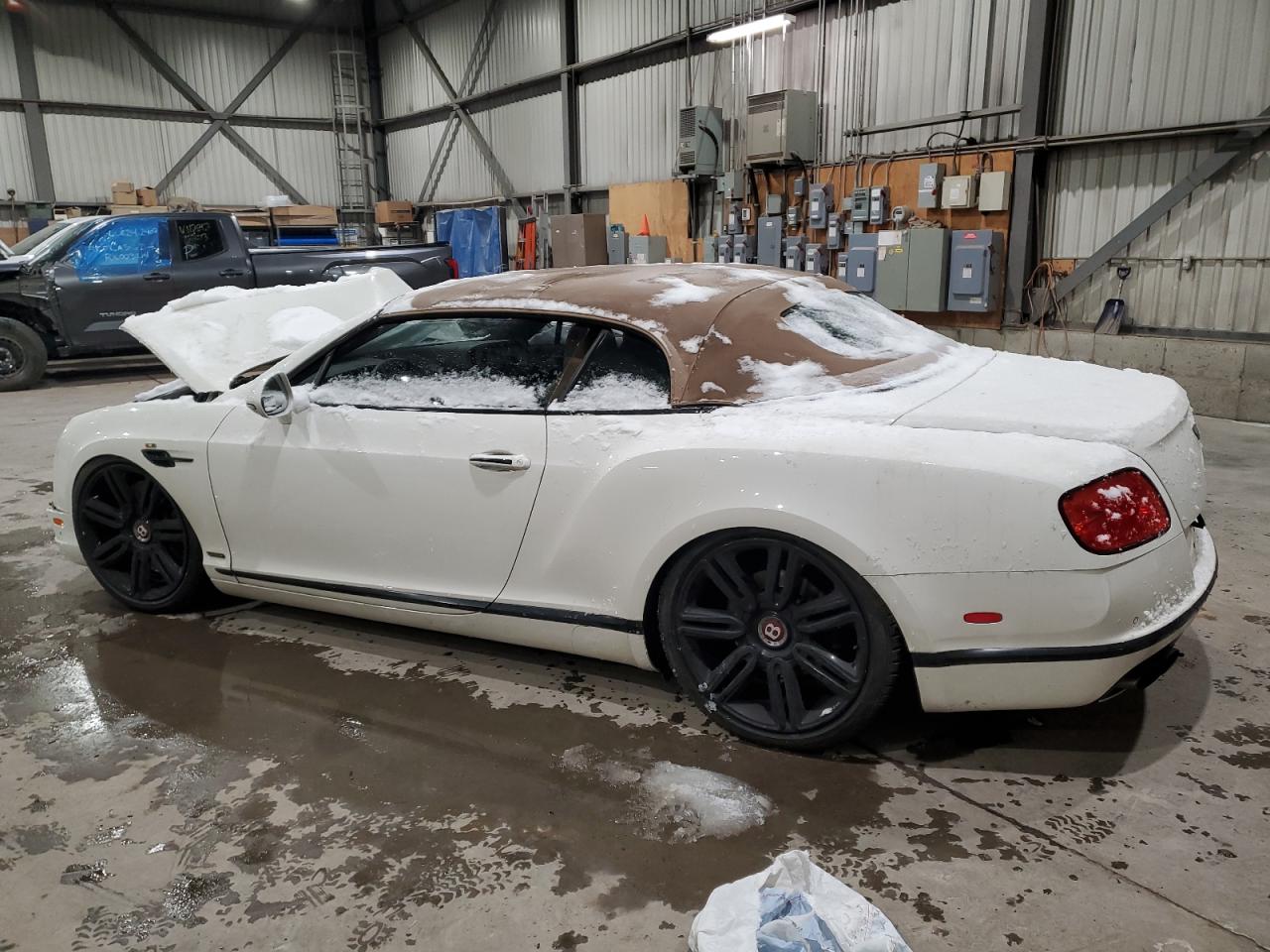 BENTLEY CONTINENTAL GTC V8