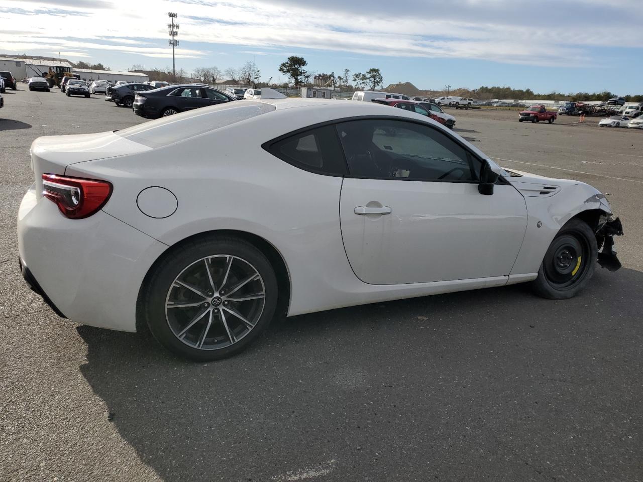 Lot #3056285427 2017 TOYOTA 86 BASE