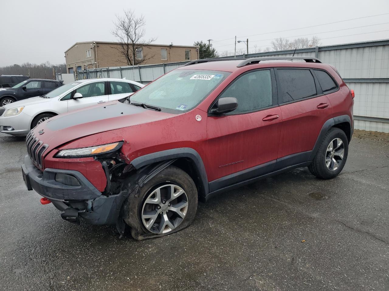  Salvage Jeep Cherokee