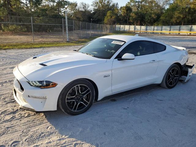 FORD MUSTANG GT