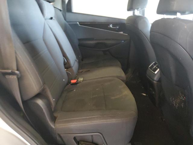 2019 KIA SORENTO LX - 5XYPG4A54KG480732