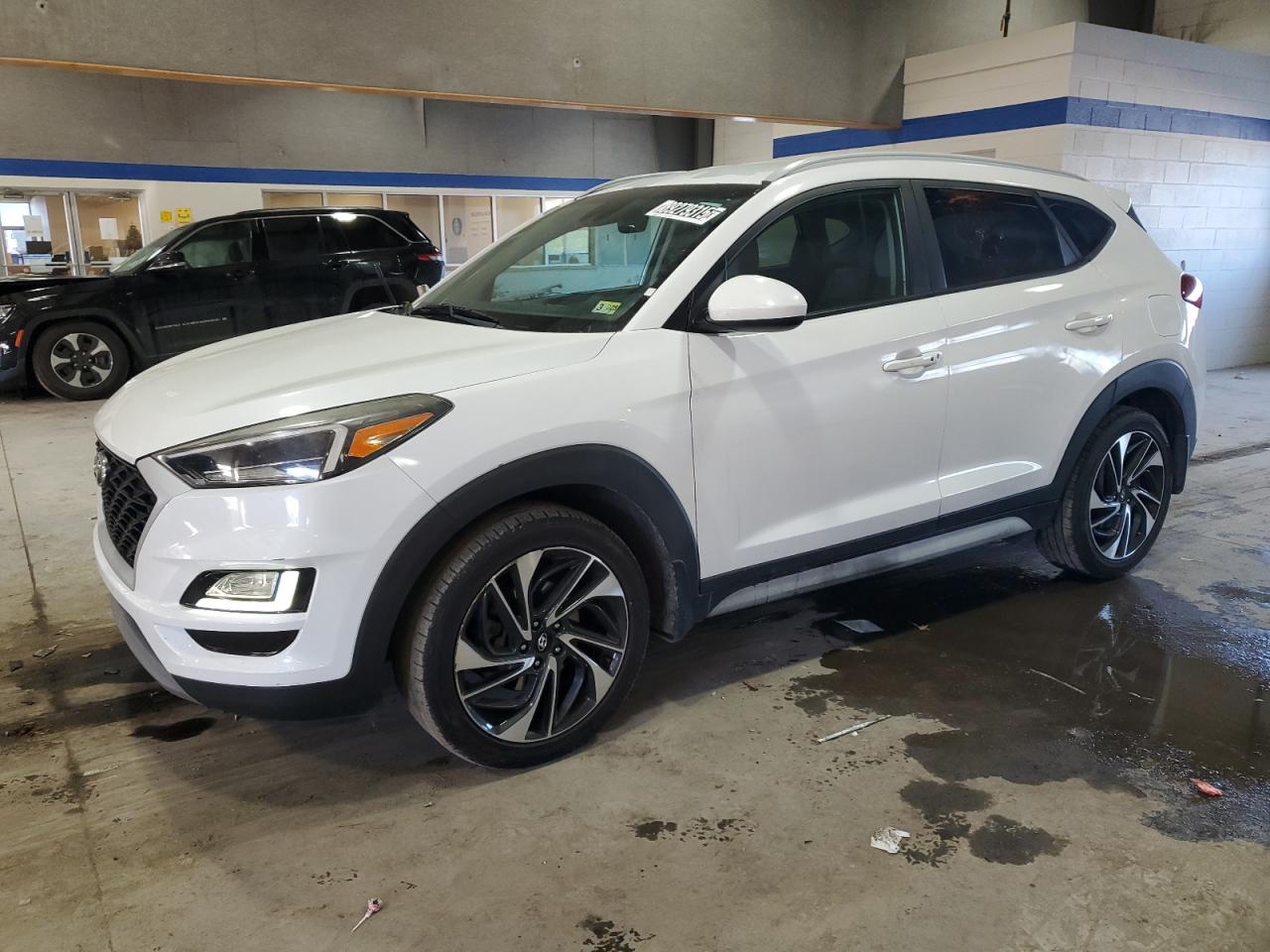  Salvage Hyundai TUCSON