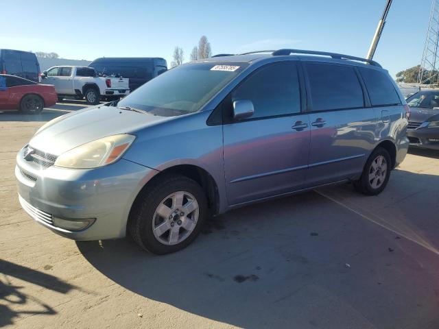 TOYOTA SIENNA XLE