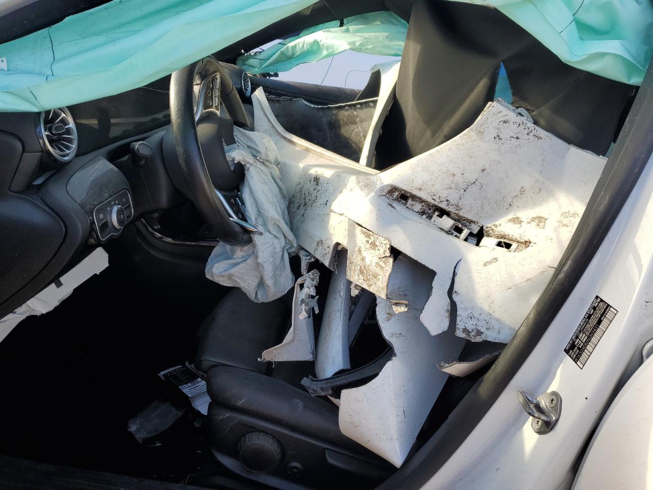 MERCEDES-BENZ A-CLASS 220