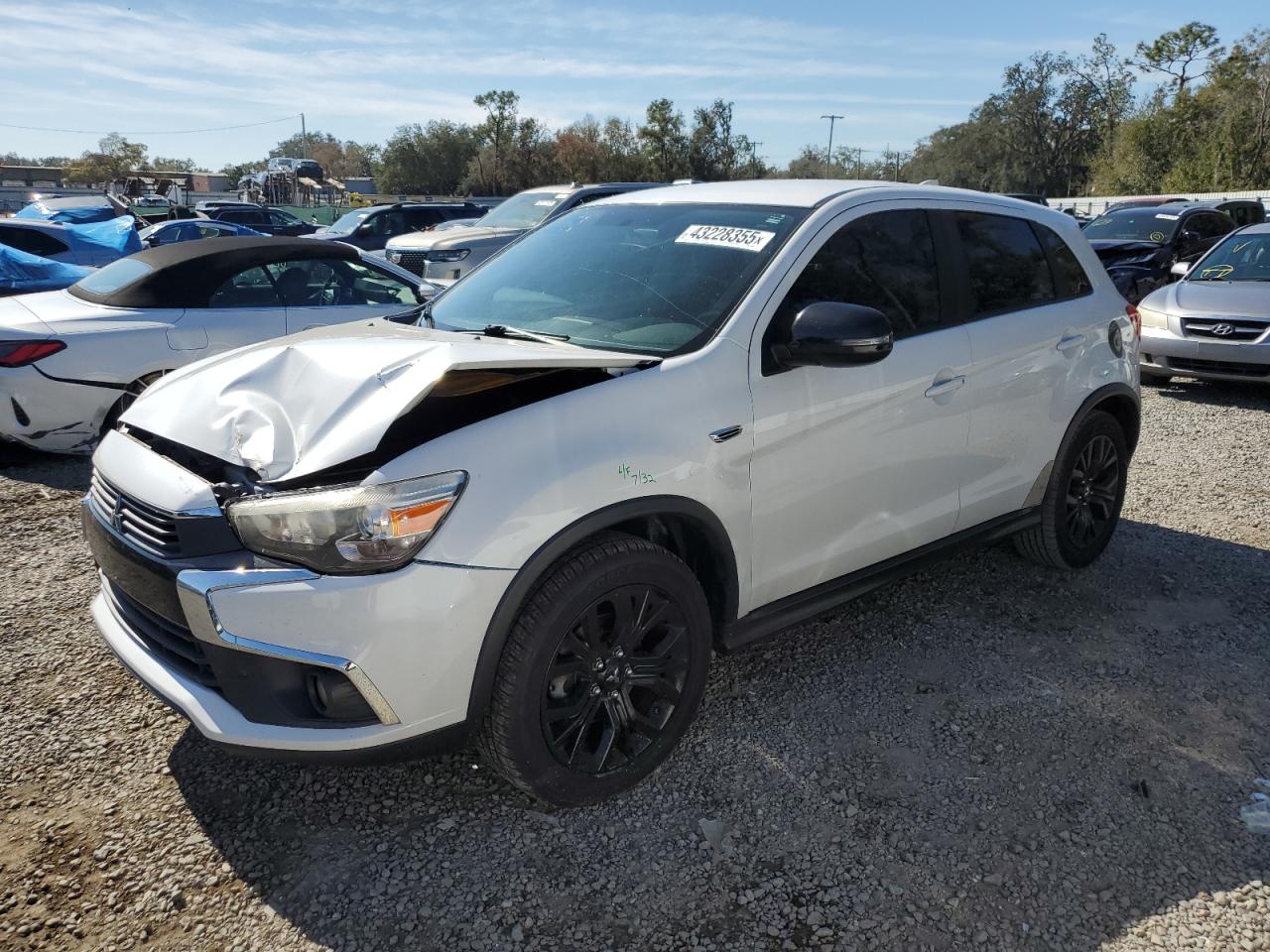  Salvage Mitsubishi Outlander