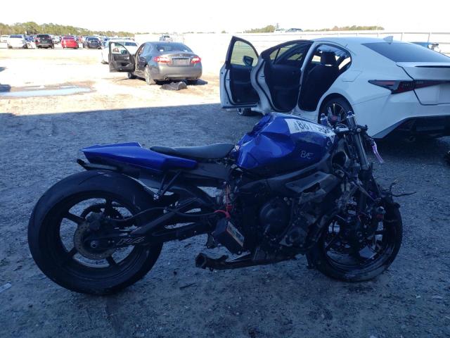 YAMAHA YZFR6 L 2005 blue  gas JYARJ06EX5A023483 photo #1