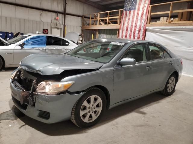 TOYOTA CAMRY BASE