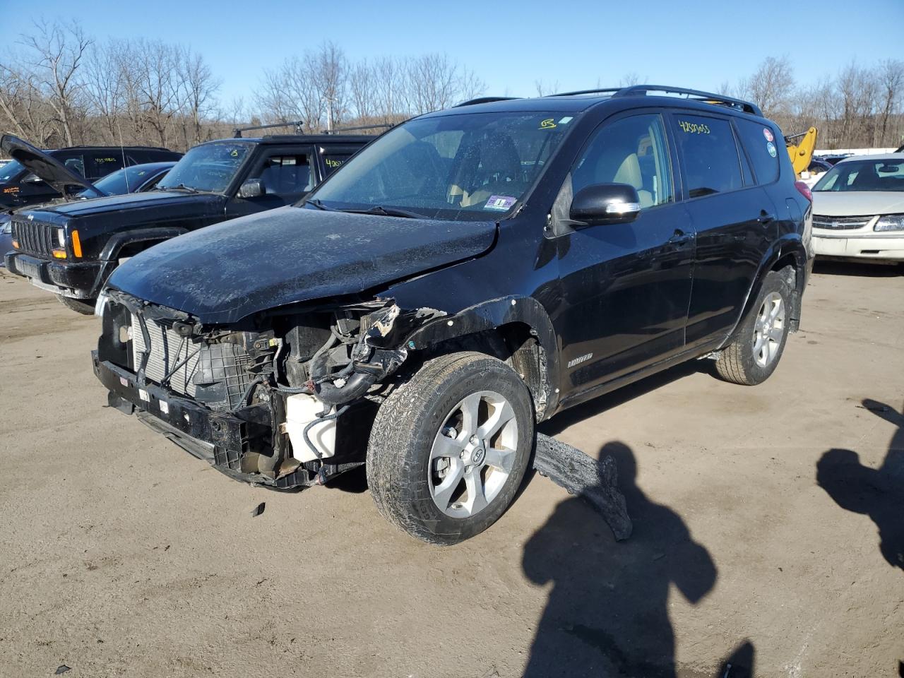  Salvage Toyota RAV4