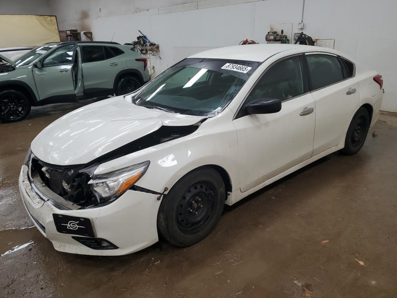  Salvage Nissan Altima