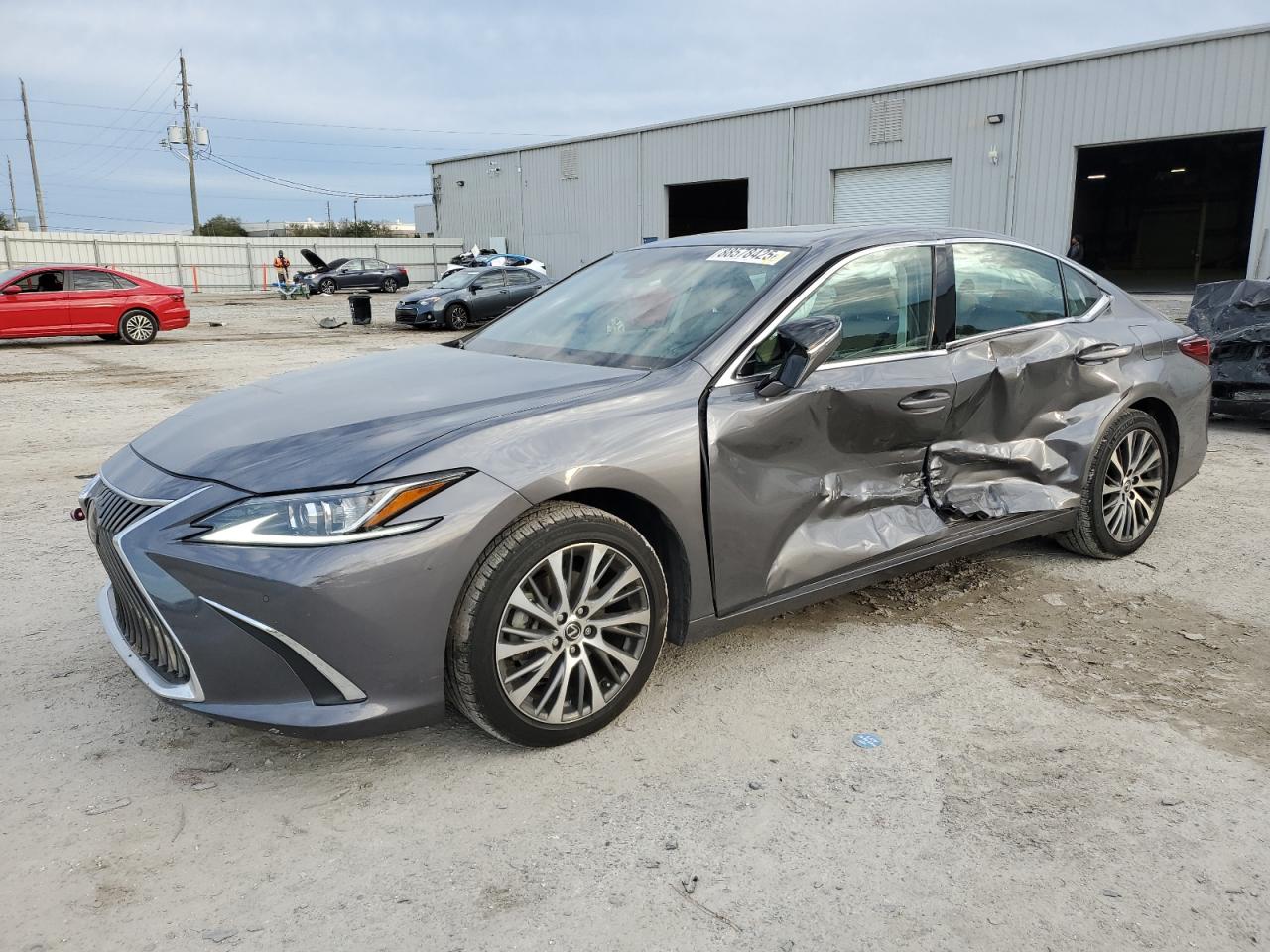  Salvage Lexus Es