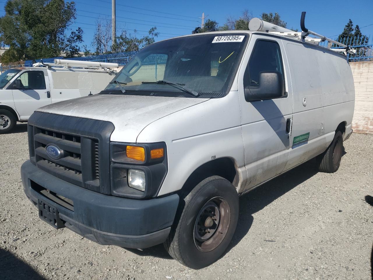 FORD ECONOLINE E250 VAN