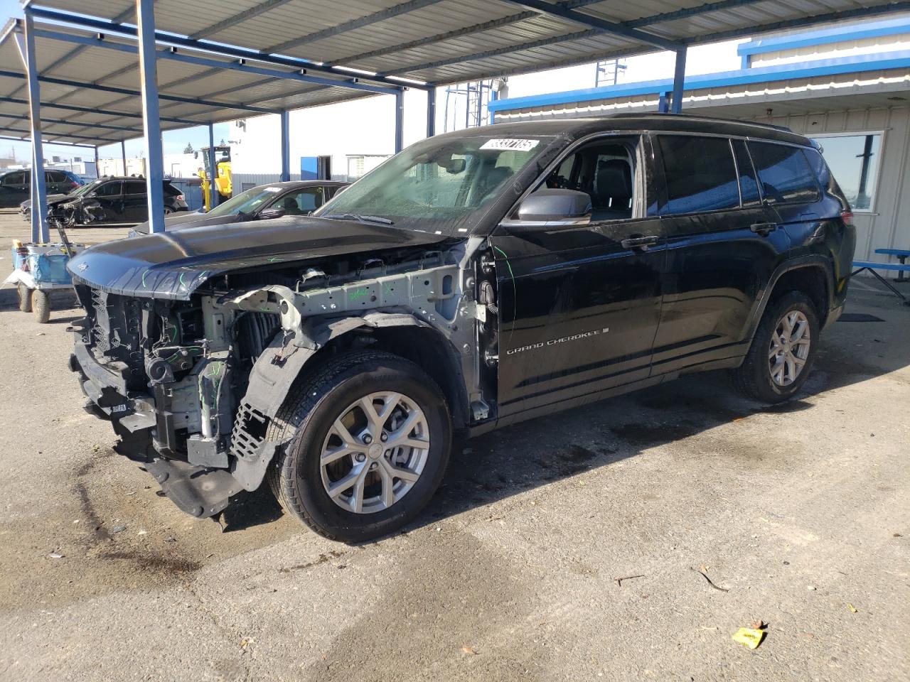  Salvage Jeep Grand Cherokee