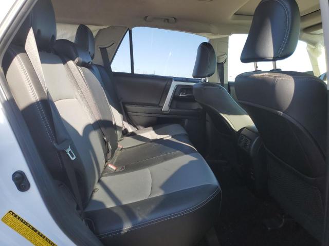 2015 TOYOTA 4RUNNER SR - JTEBU5JR5F5222385