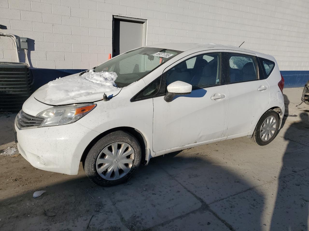  Salvage Nissan Versa