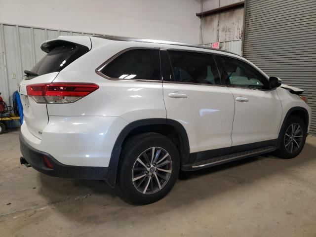 2019 TOYOTA HIGHLANDER - 5TDKZRFHXKS562617