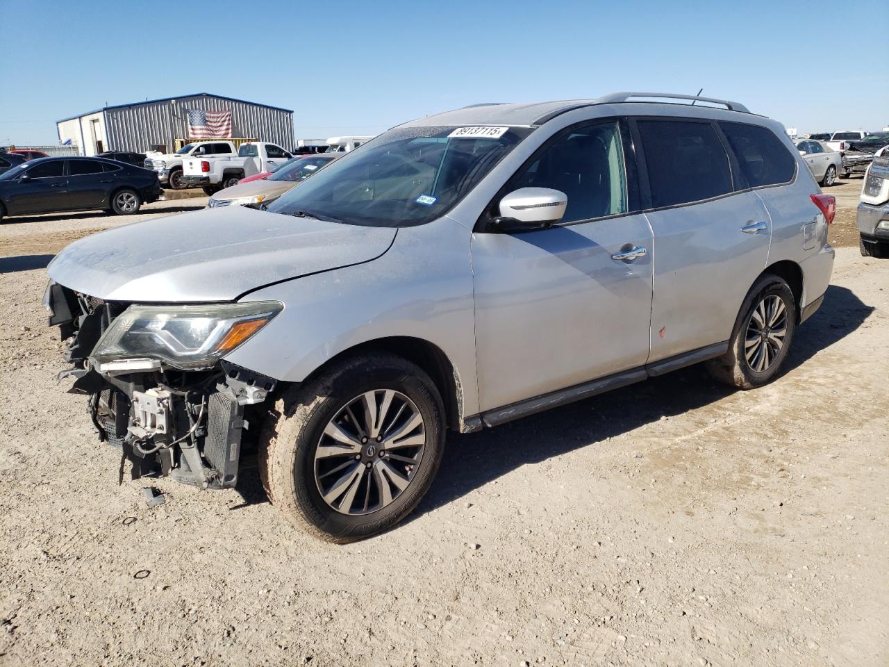  Salvage Nissan Pathfinder