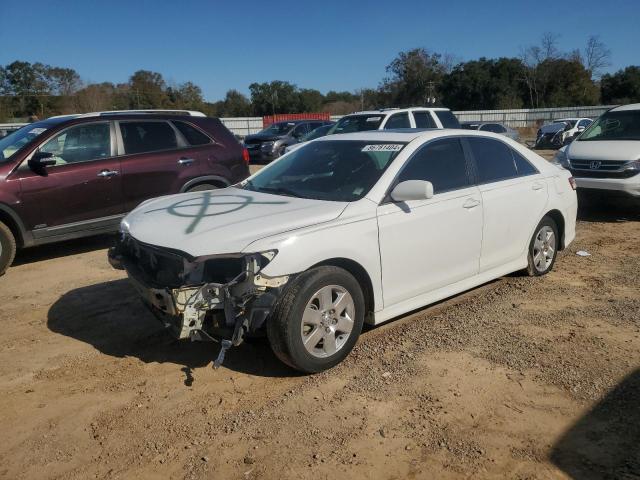 TOYOTA CAMRY BASE