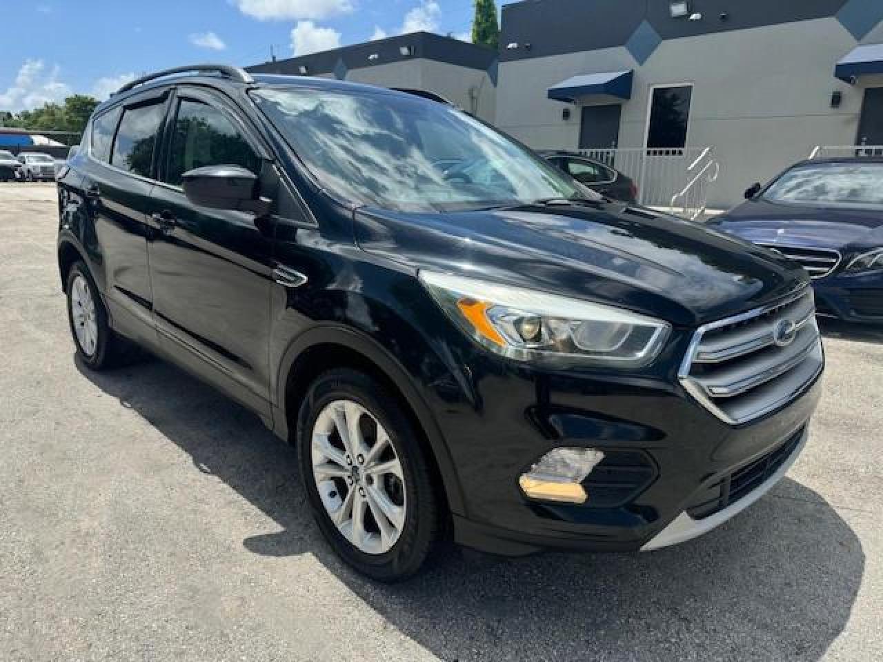 Lot #3044398746 2017 FORD ESCAPE SE