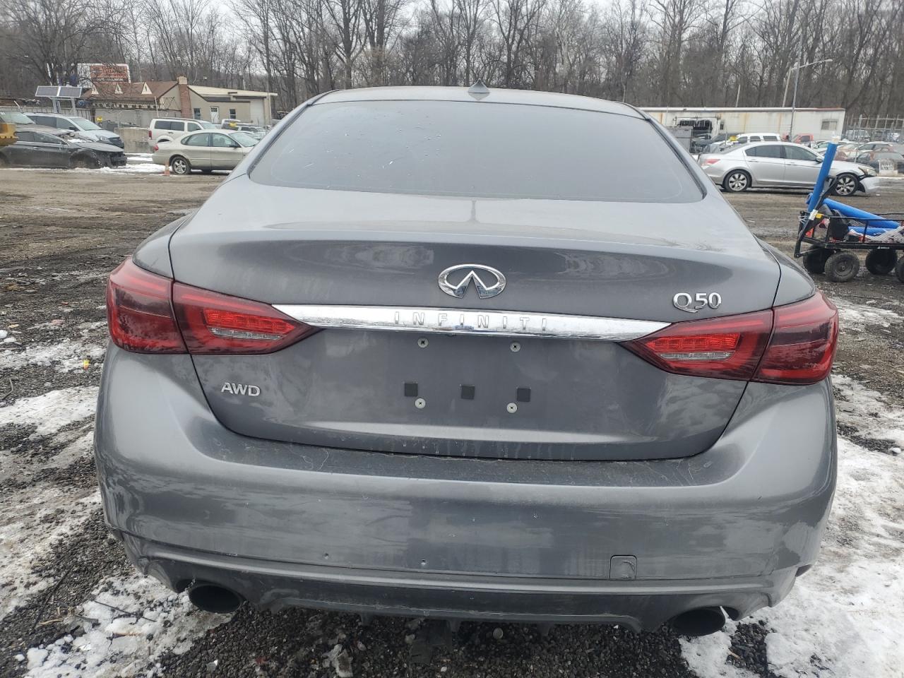 INFINITI Q50 LUXE
