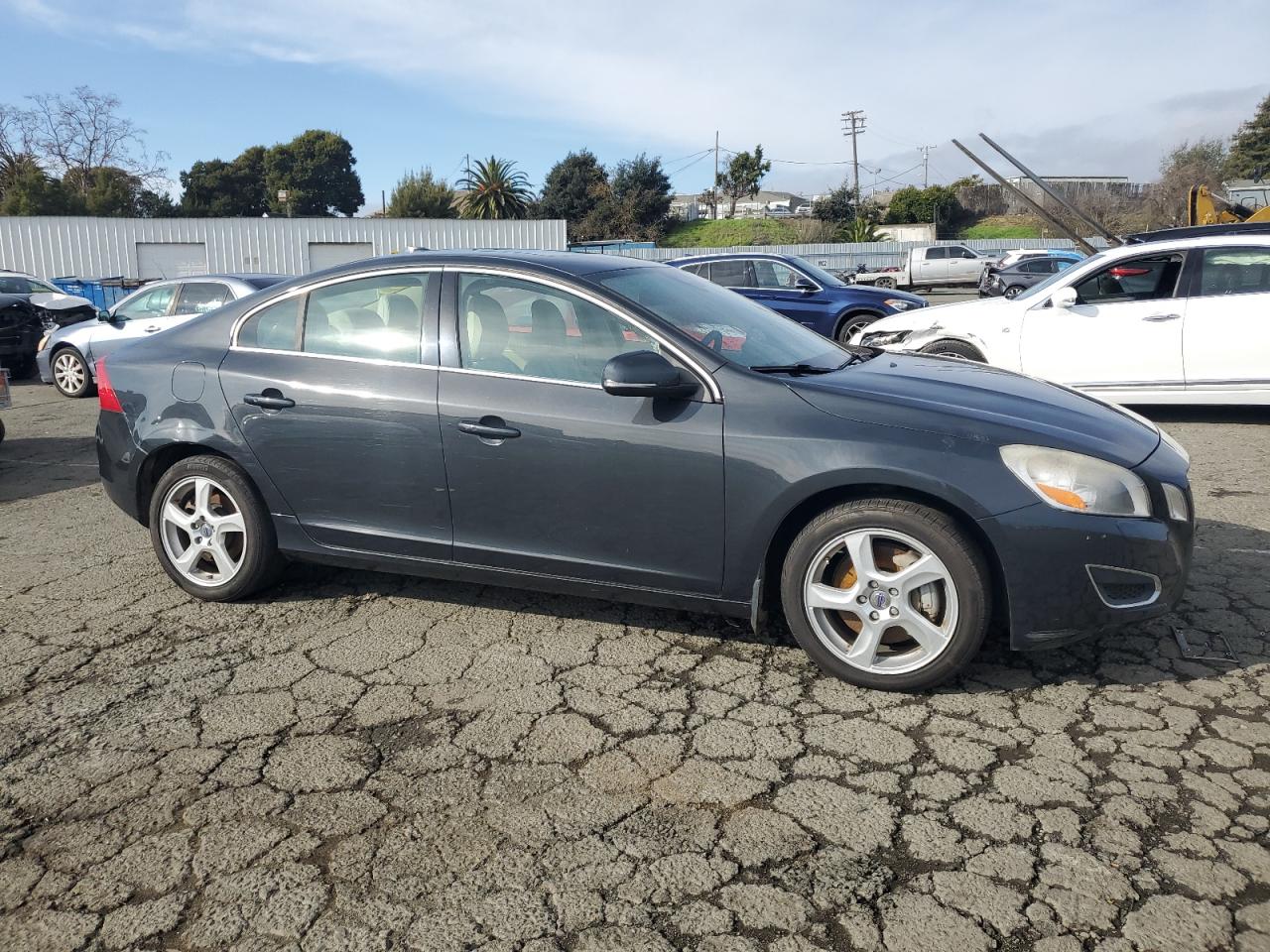 Lot #3048458867 2012 VOLVO S60 T5