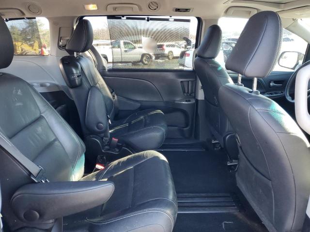 2017 TOYOTA SIENNA SE 5TDXZ3DC4HS797467
