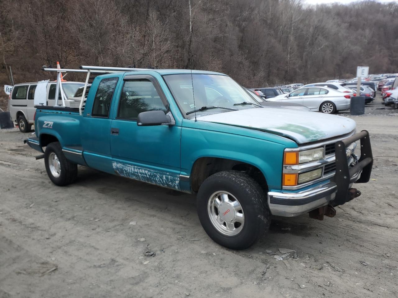 Lot #3048267769 1996 CHEVROLET GMT-400 K1