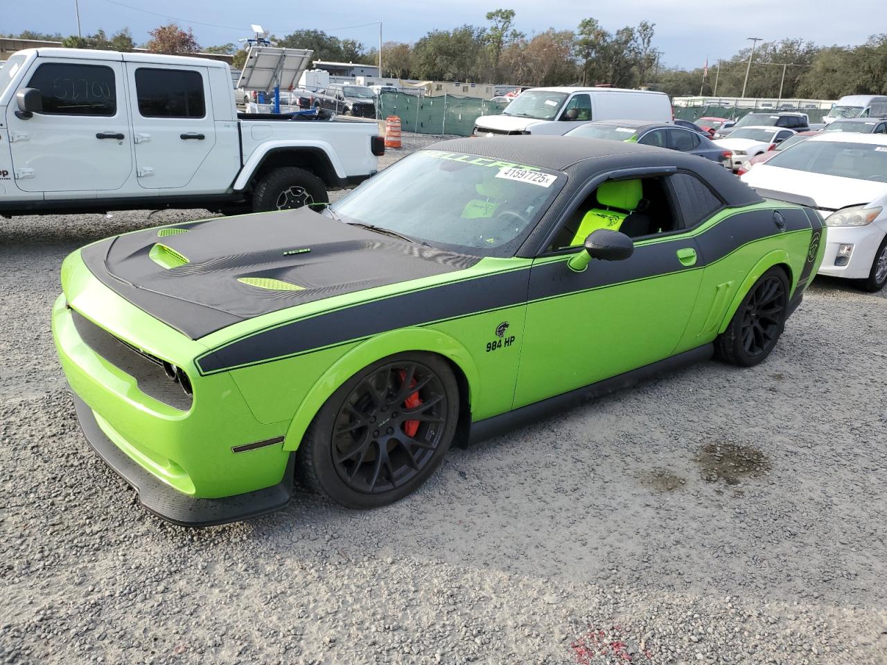  Salvage Dodge Challenger