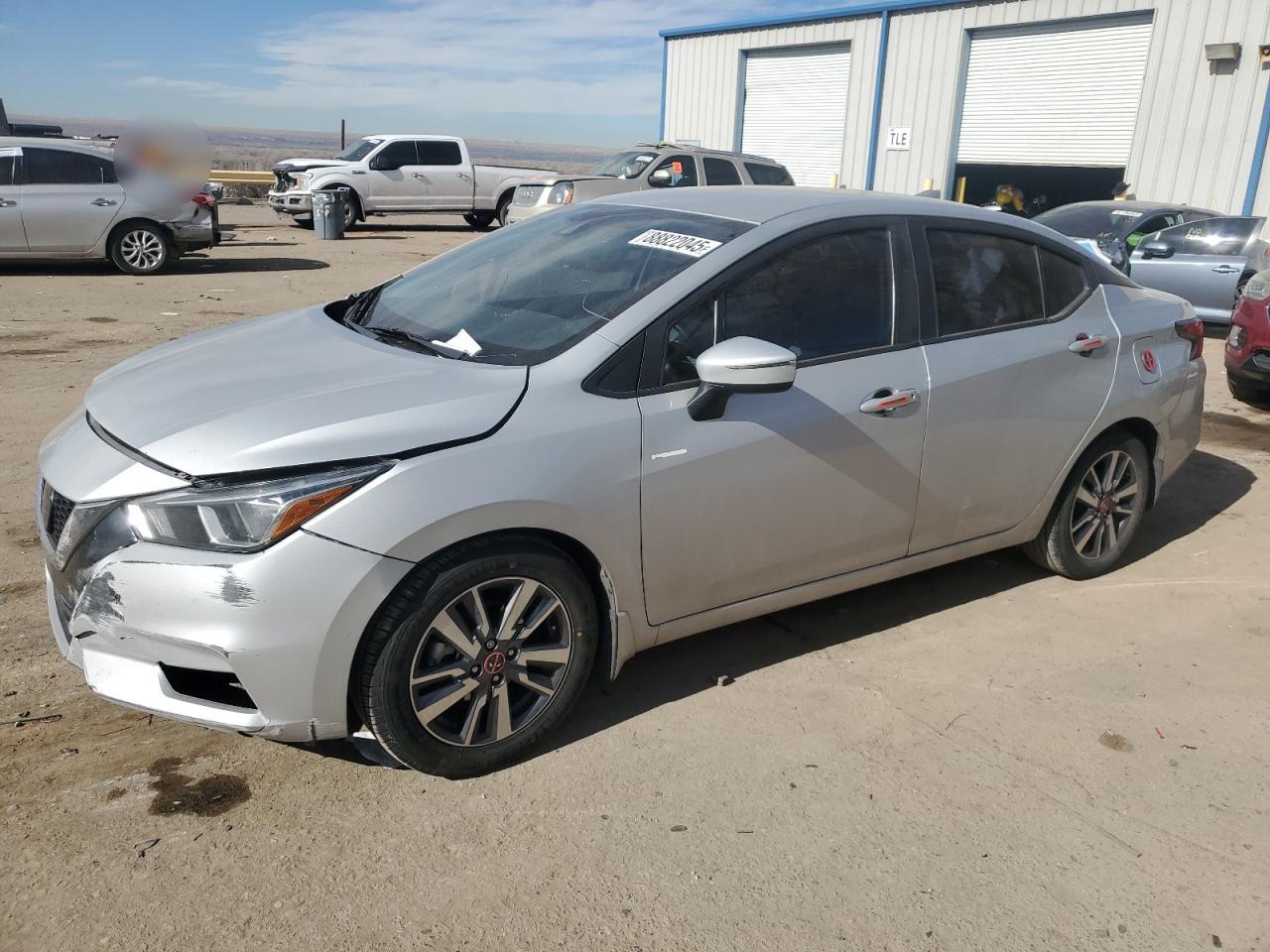  Salvage Nissan Versa