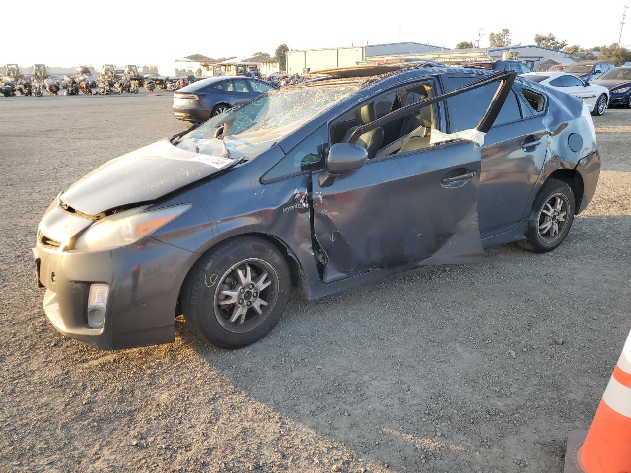  Salvage Toyota Prius