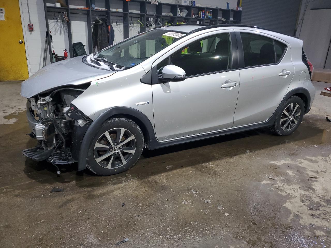  Salvage Toyota Prius