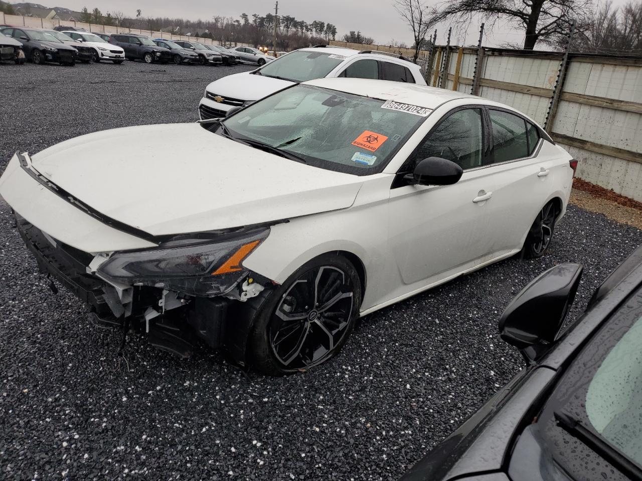  Salvage Nissan Altima