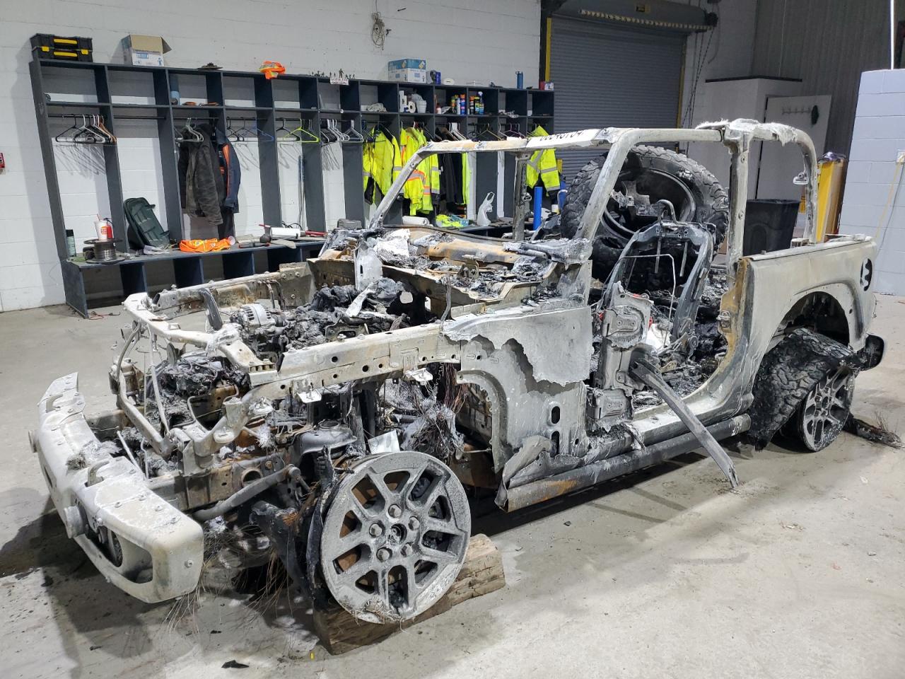 Lot #3261411509 2021 JEEP WRANGLER R