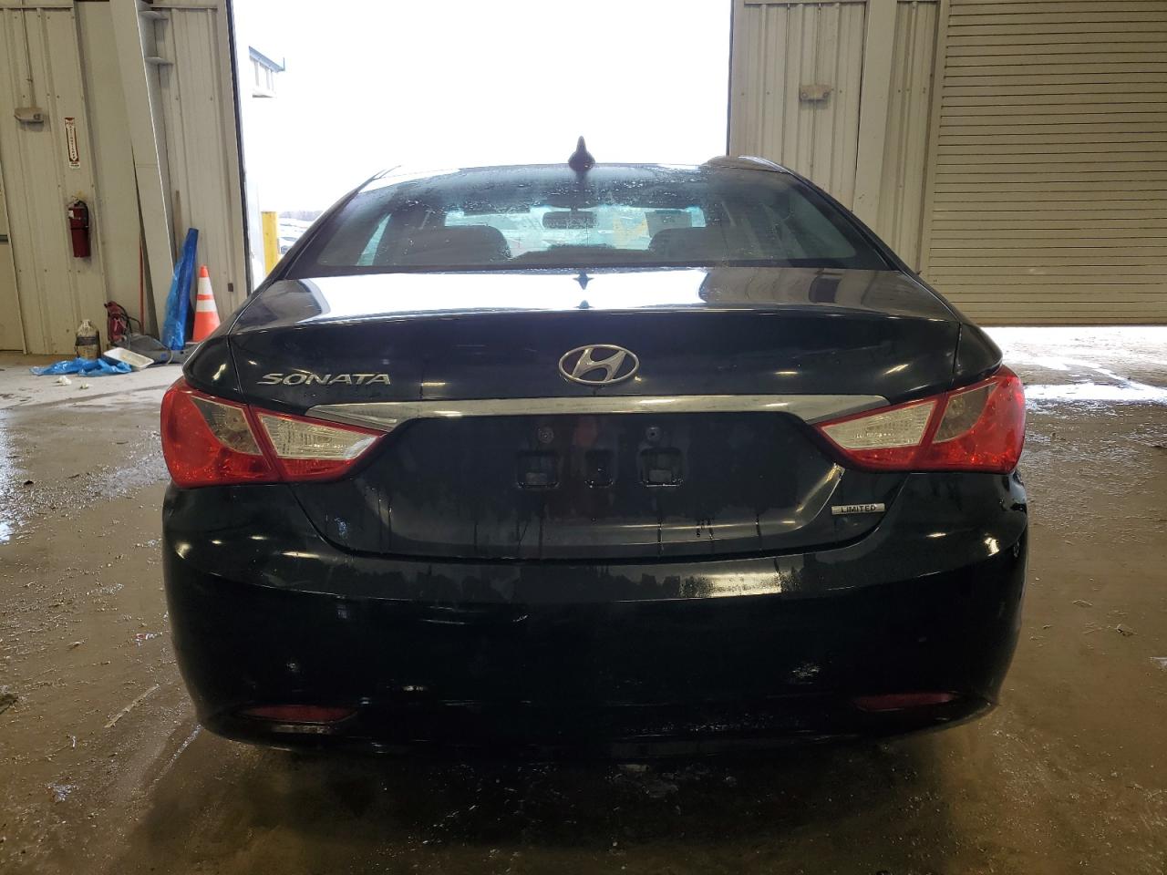 Lot #3048645127 2011 HYUNDAI SONATA SE