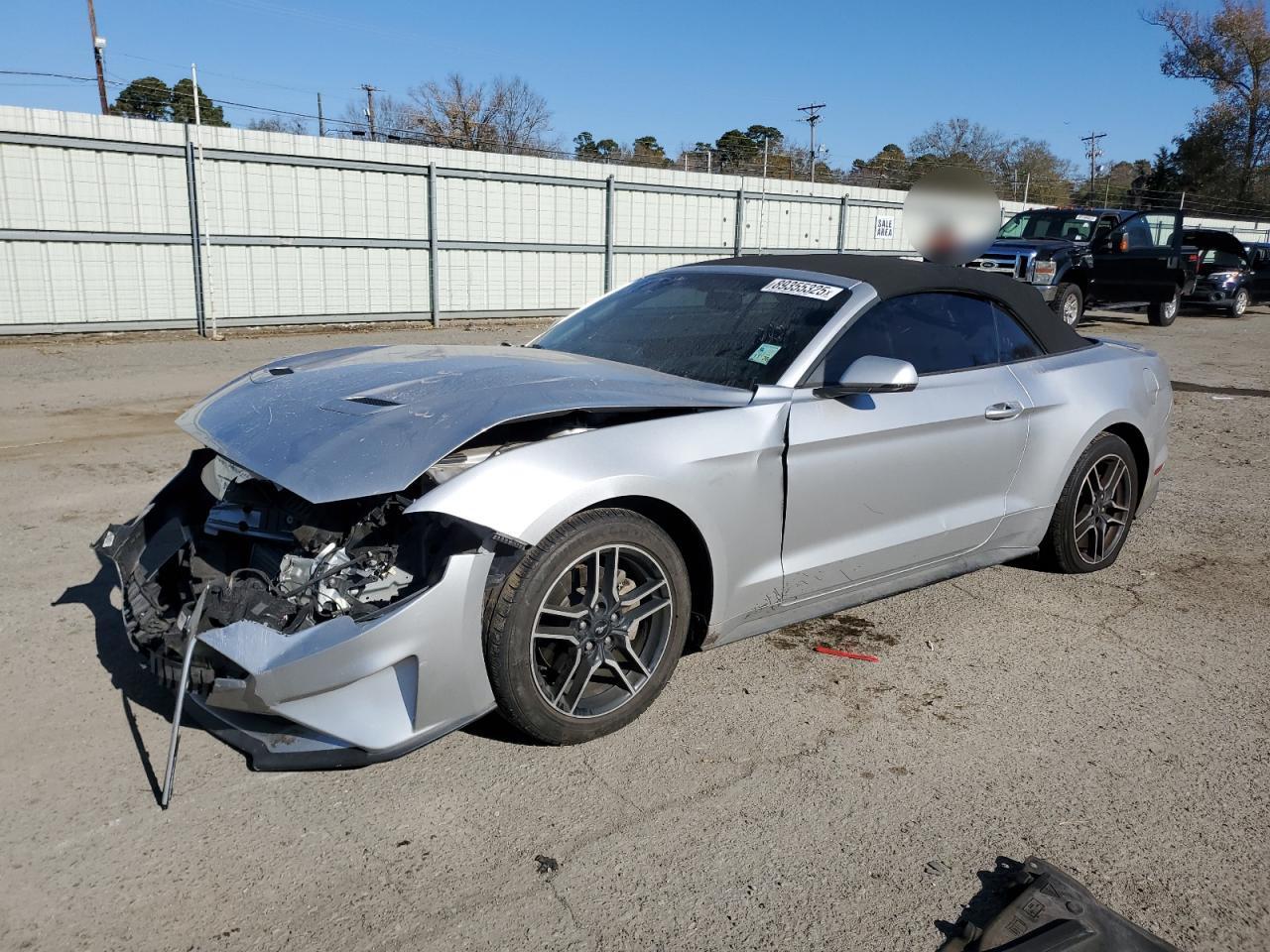  Salvage Ford Mustang