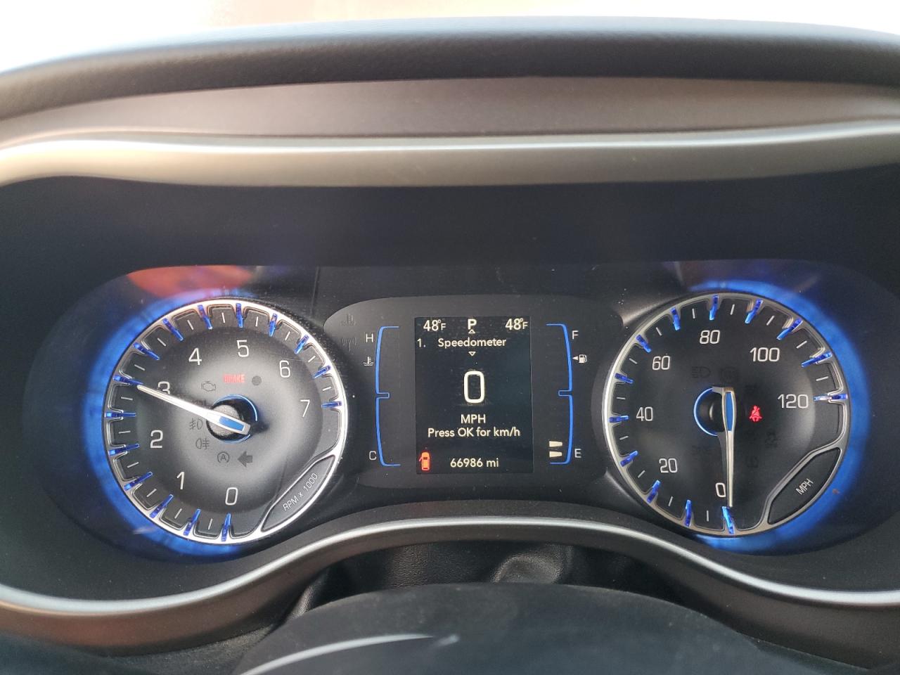 CHRYSLER VOYAGER LXI