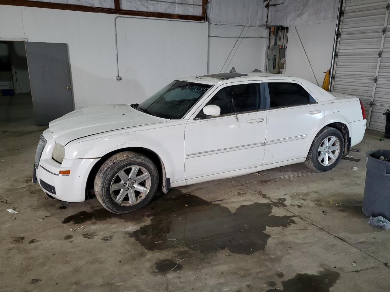  Salvage Chrysler 300