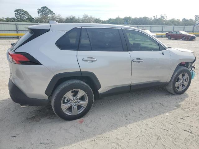 2025 TOYOTA RAV4 XLE JTMRWRFV5SJ064304
