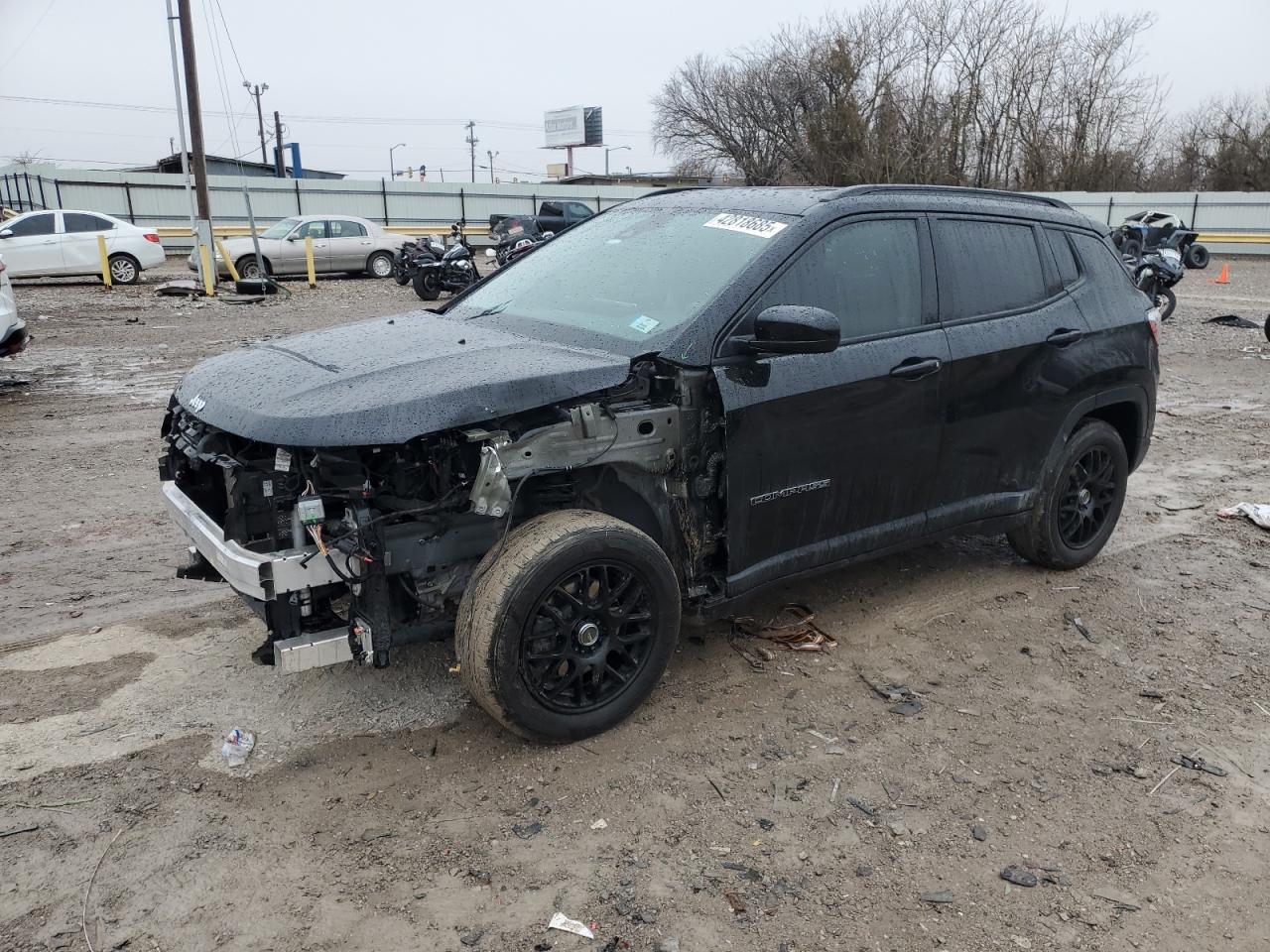  Salvage Jeep Compass