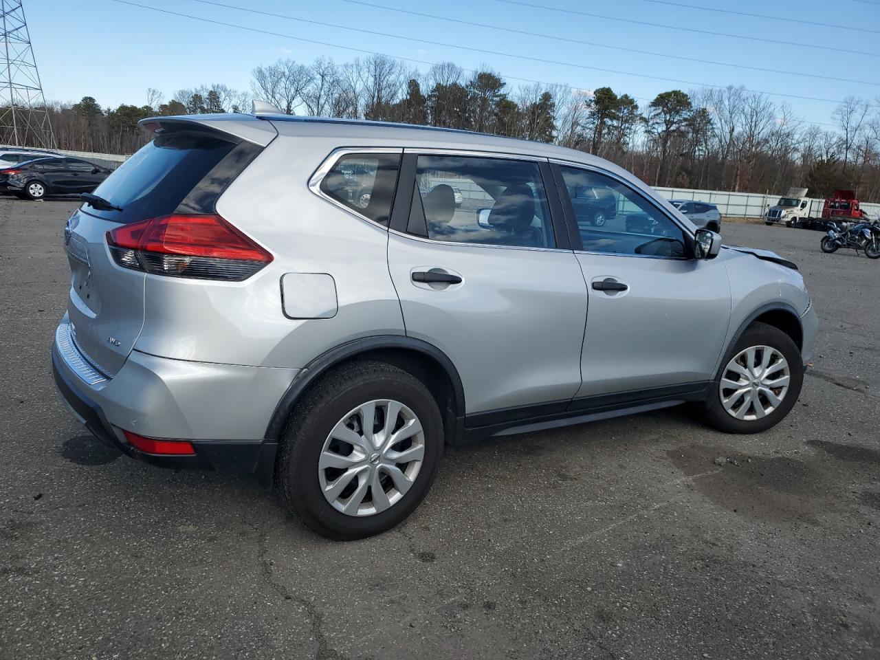 Nissan Rogue s 2017