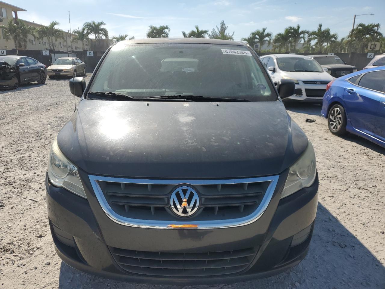 Lot #3051315645 2012 VOLKSWAGEN ROUTAN S