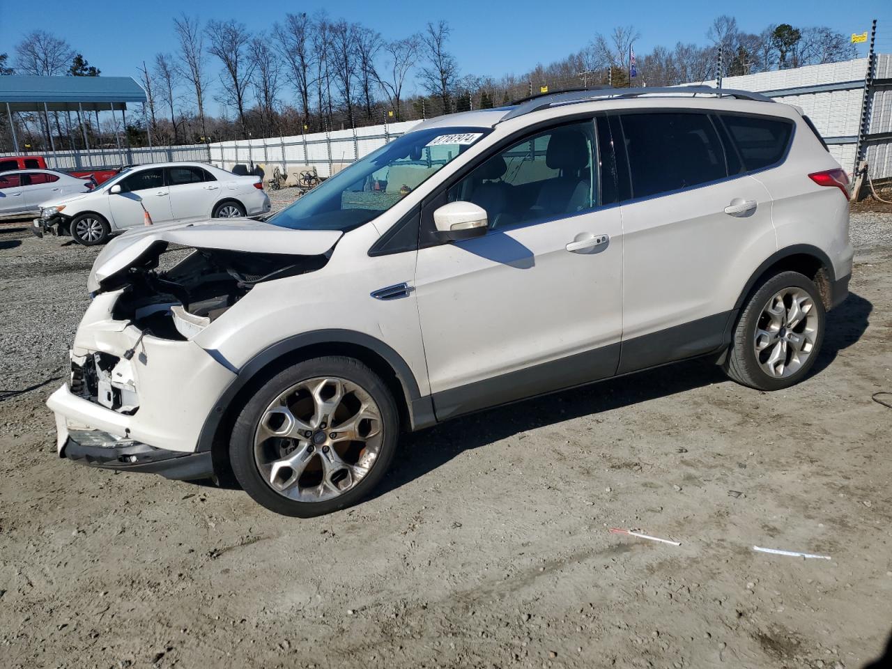 FORD ESCAPE TITANIUM
