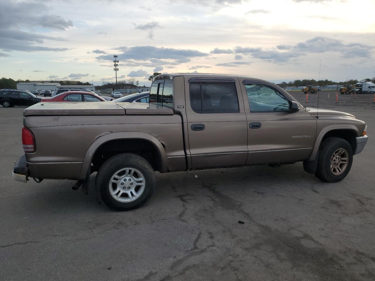 Lot #3045576645 2001 DODGE DAKOTA QUA