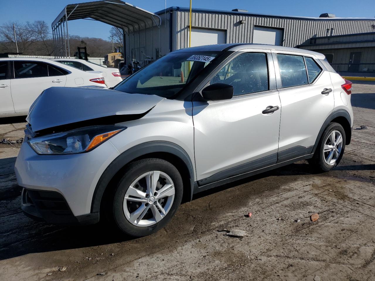  Salvage Nissan Kicks