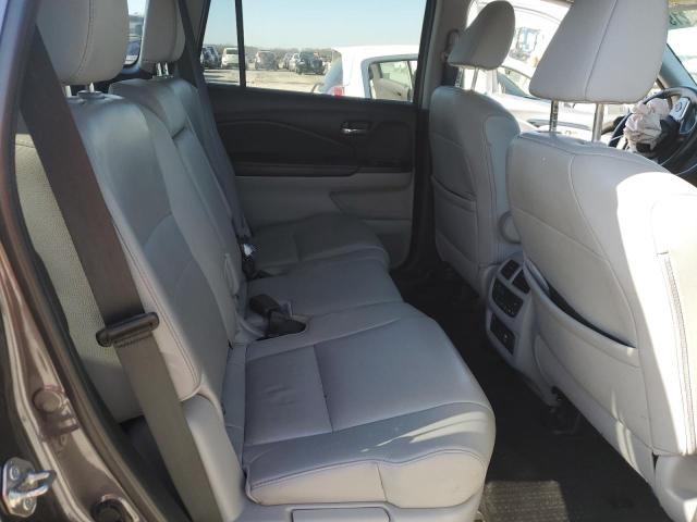 2019 HONDA PILOT TOUR 5FNYF6H94KB002569
