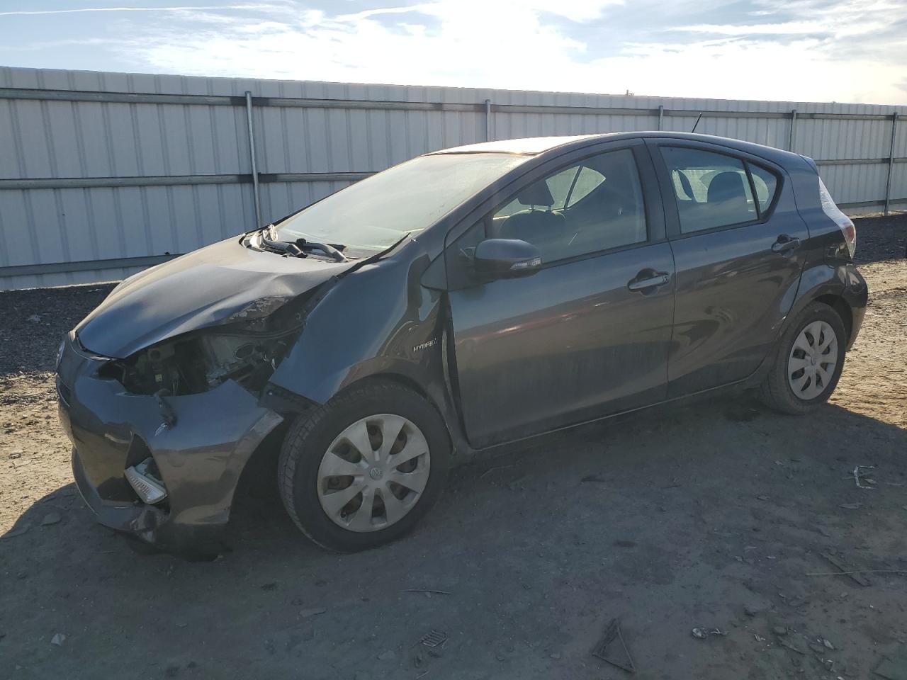  Salvage Toyota Prius